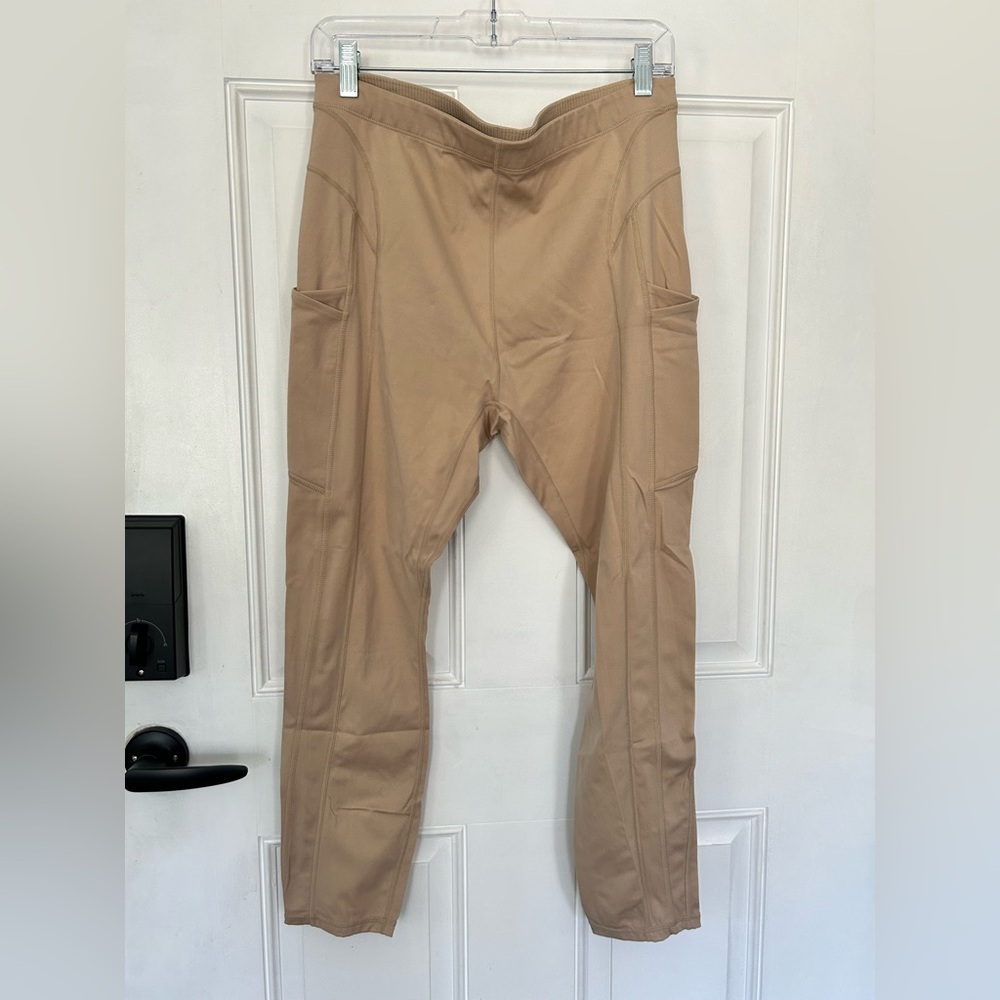 Fabletics Women's Beige High-Rise Pocket Leggings